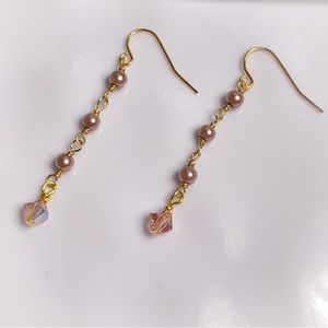 Mauve Pearl and Swarovski Crystal Dangle Earrings